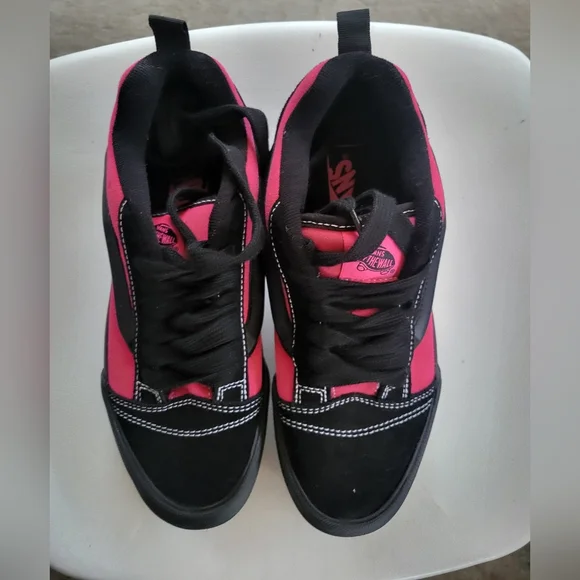 Vans Women's Bold Black and Pink Sneakers - Picture 1 of 11